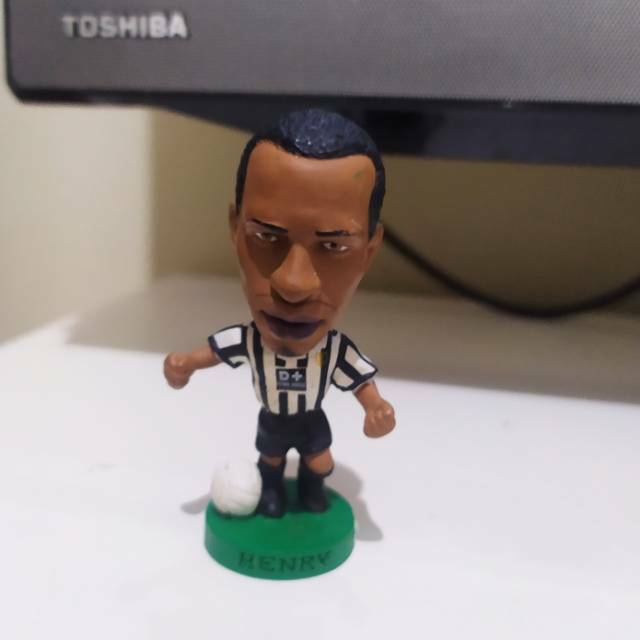 Thierry Henry - Juventus FC - History of Legend - Prostar Prostars Corinthian Figure
