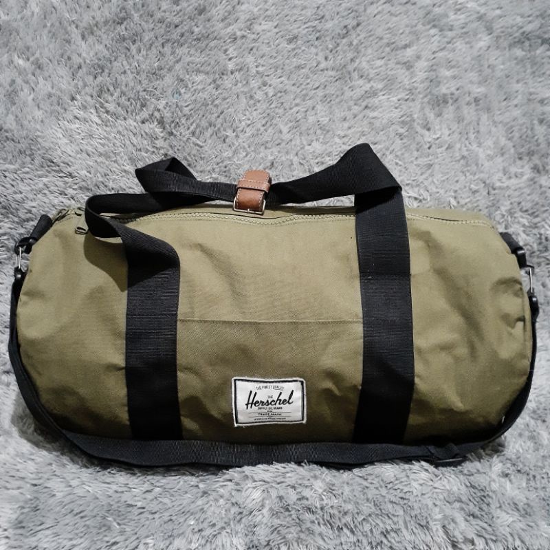 Herschel Sutton Mid | Duffle Bag | Preloved Second Bekas