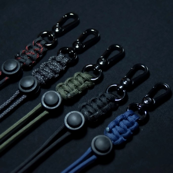 

Bergaransi Id Card Holder/ Name Tag Holder/ Lanyard Id Card/ Gantungan Id Card Terlaris