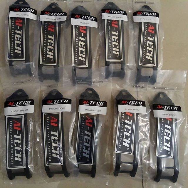 Braket knalpot Ninja R/RR