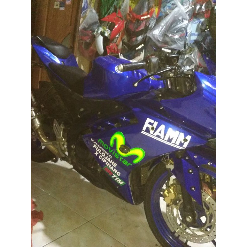 sayap Samping Yamaha R15 v1 v2