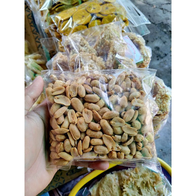 

KACANG ASIN GURIH