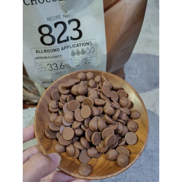 CALLEBAUT 823 MILK CHOCOLATE 33.6 % - 100 Gr