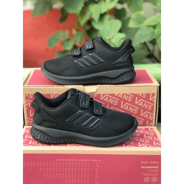 Sepatu sekolah PROATT PI 600 sz 31-38full black