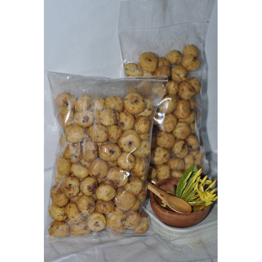 

Soes Coklat Lumer/ soes manis isi coklat/ bola coklat manis