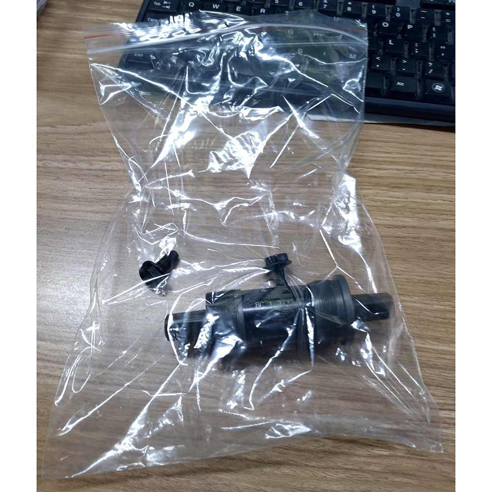 RF Axis Square Mountain Bicycle Bottom Bracket 68mm - ZK-F-01