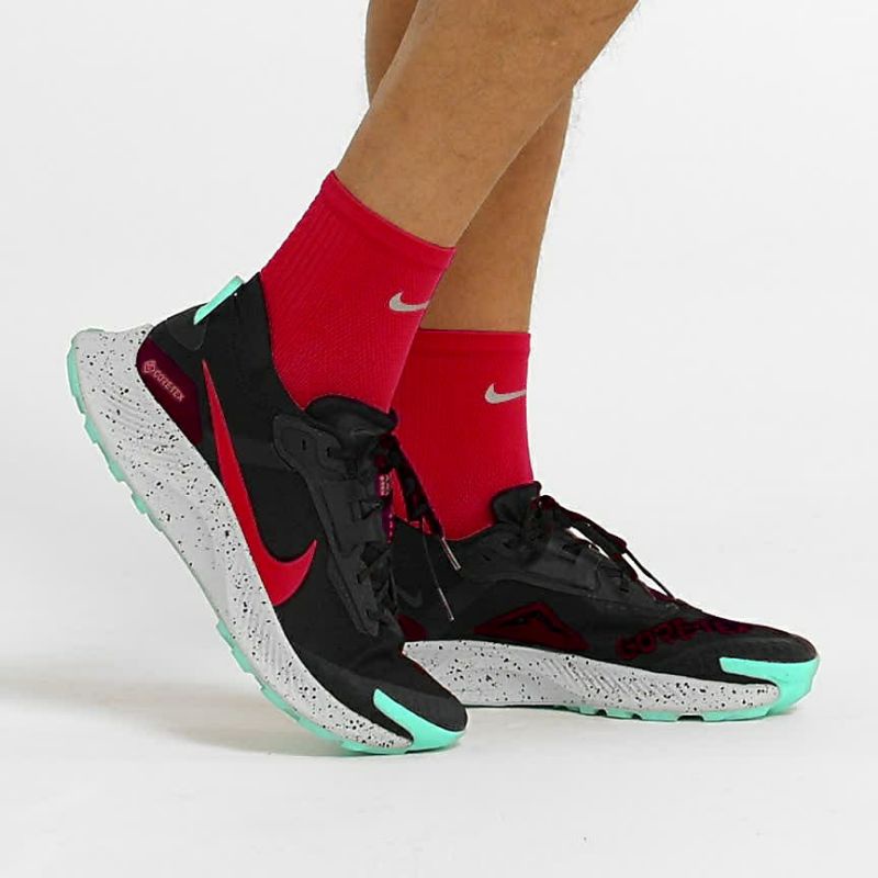 Nike Pegasus Trail 3 Gore-Tex Black/Right Crimson Running