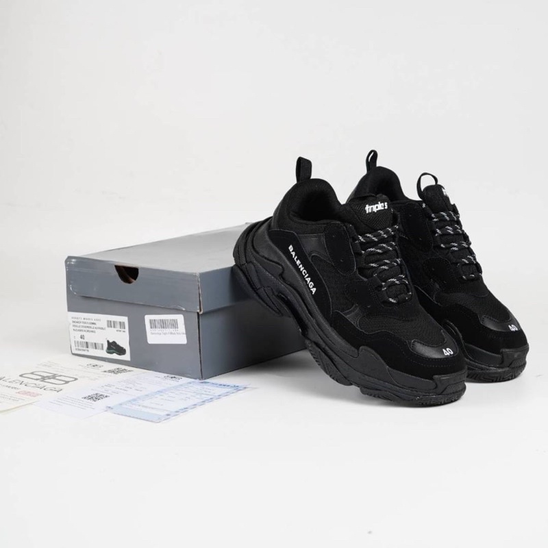 Balenciaga tripse s all black/sneakers