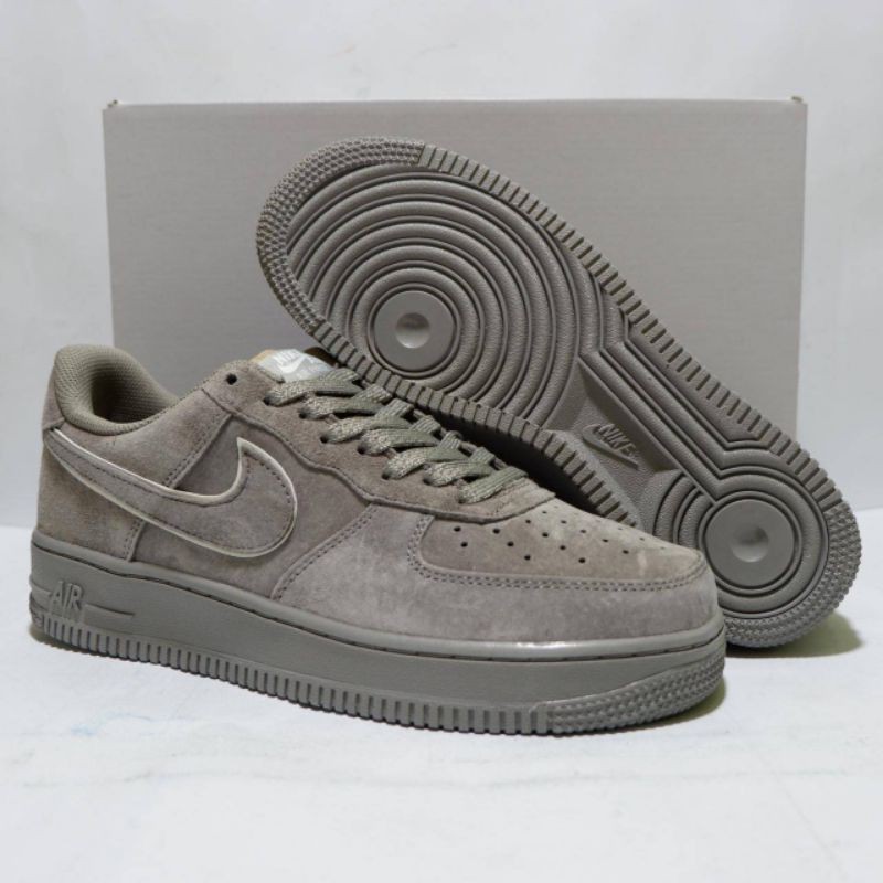 nike suede grey