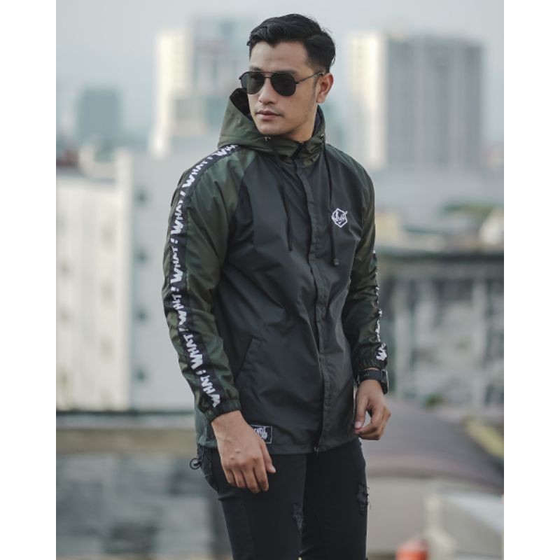 KMO Jaket Outdoor Raglan Running Pria Parasut Taslan / Jaket Olahraga Pria