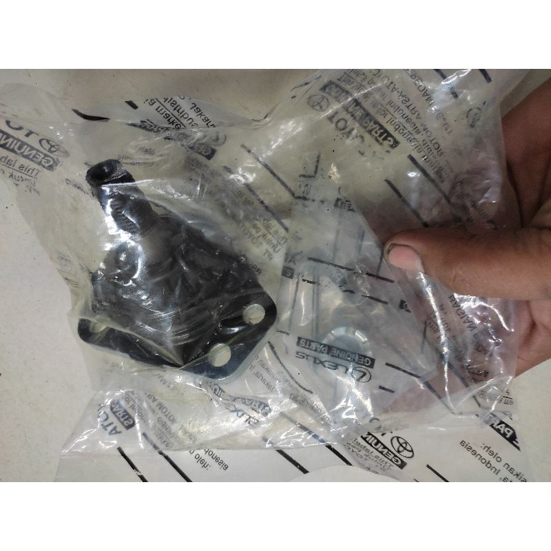 ball joint atas kijang kapsul dan kotak