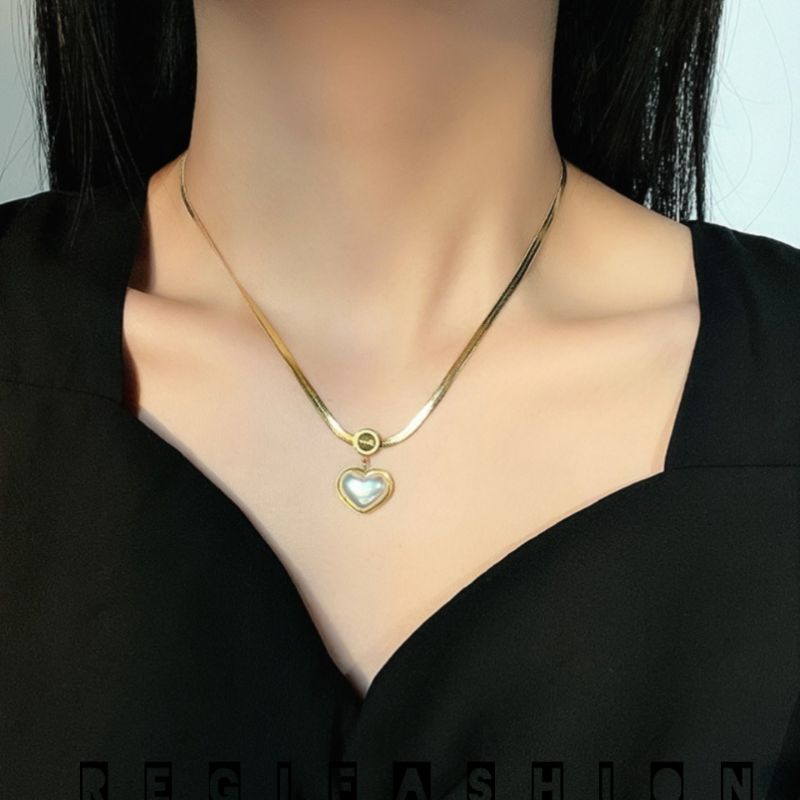 { Bayar Ditempat } Kalung Titanium Wanita Gepeng Gold Liontin Love / Kalung Wanita Gepeng Titanium Asli Import / Kalung Wanita Style Model Terbaru