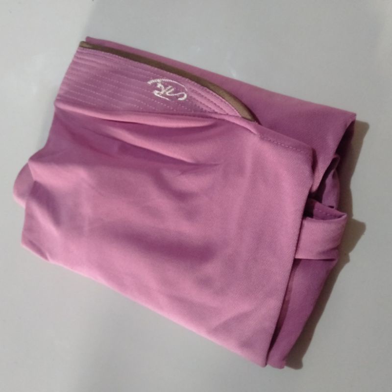 (Ori Arey)•Syar'i Lis•Jilbab Instan Jersey Airis Semi Jumbo Lis Syari-Magenta