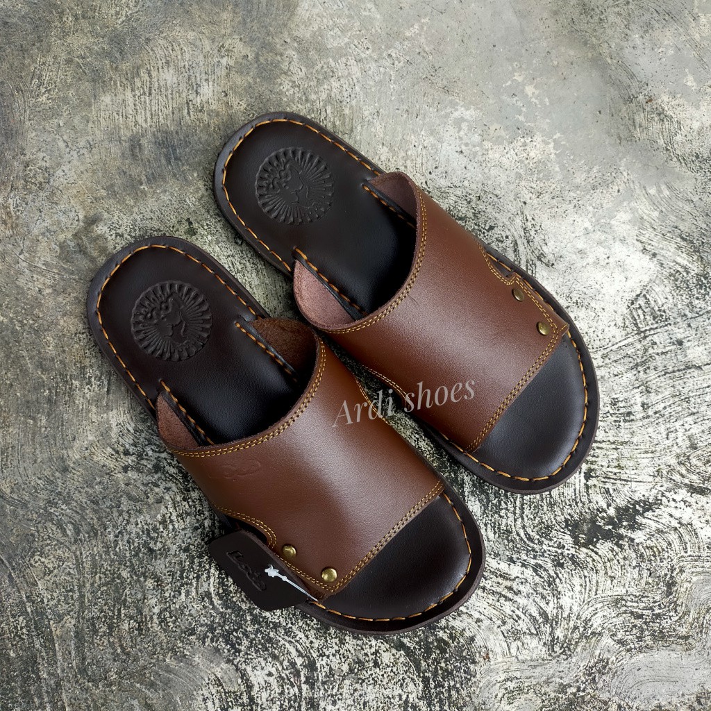 Sandal Kulit Pria Sendal Cowok  Slop Jepit Casual Sandal Santai Laki Laki Dewasa Warna Coklat