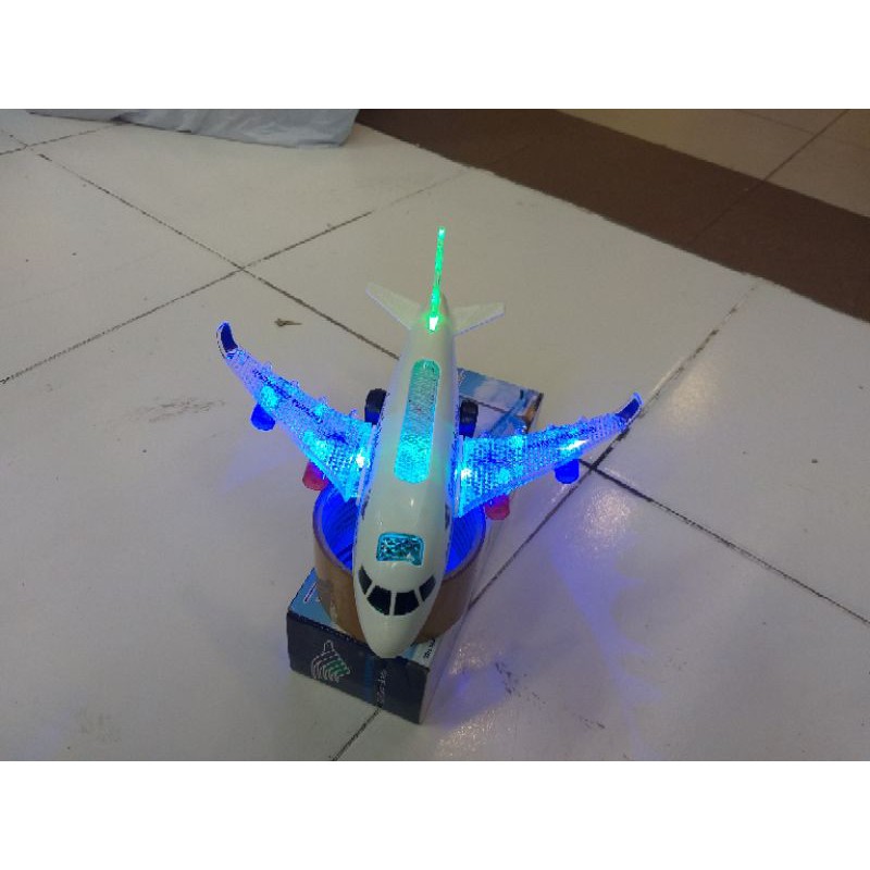 MAINAN PESAWAT GARUDA INDONESIA