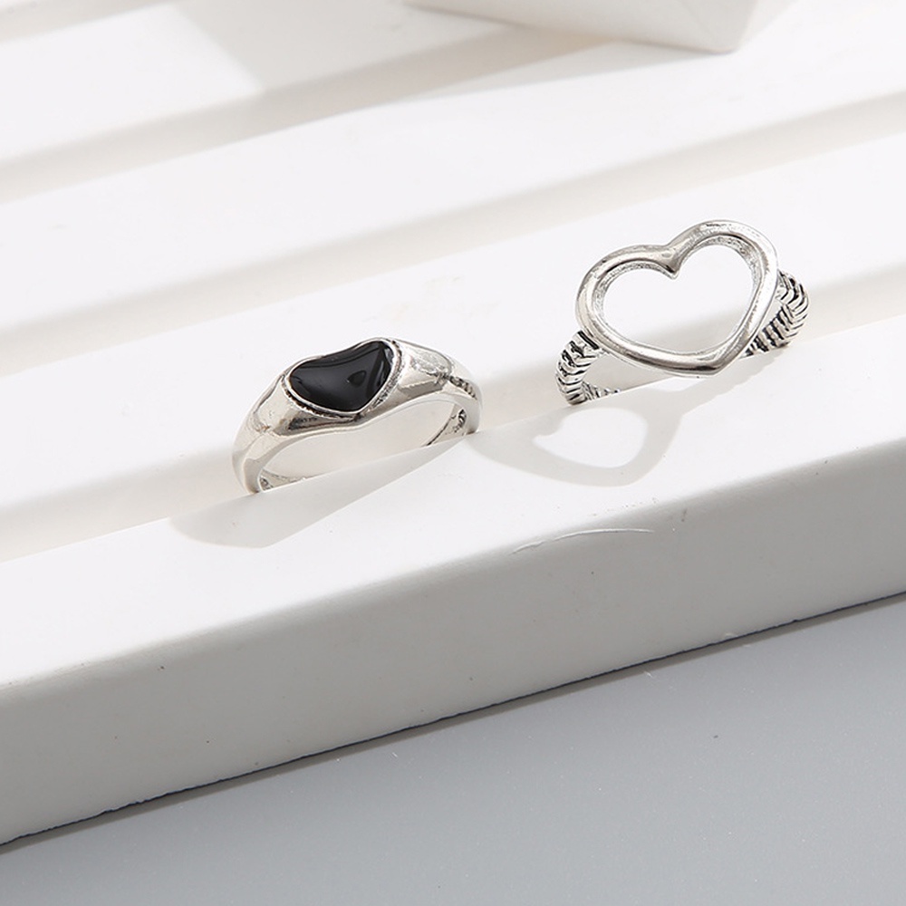 2pcs / Set Cincin Model Terbuka Lapis Silver Desain Hati Enamel Hitam Gaya Vintage Handmade Adjustable Untuk Wanita
