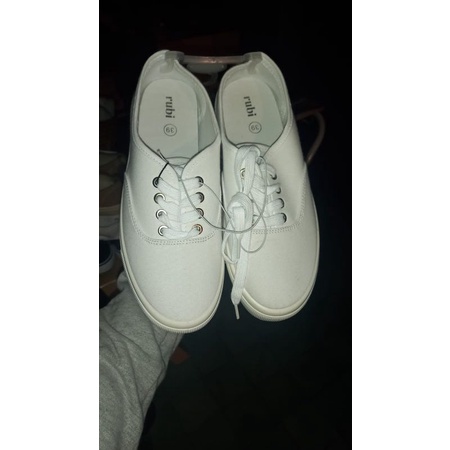 SEPATU SNEAKERS RUBI FULL WHITE