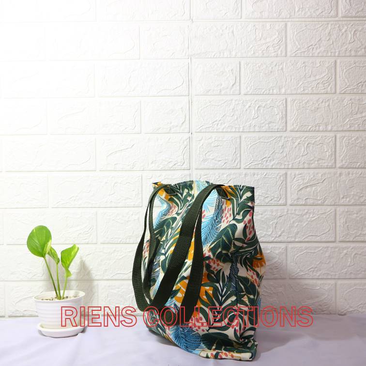 TAS KANVAS TOTEBAG KANVAS MOTIF FLORAL KUNING. Riens Collections Tas Kanvas Tas Jogja Souvenir Jogja Malioboro