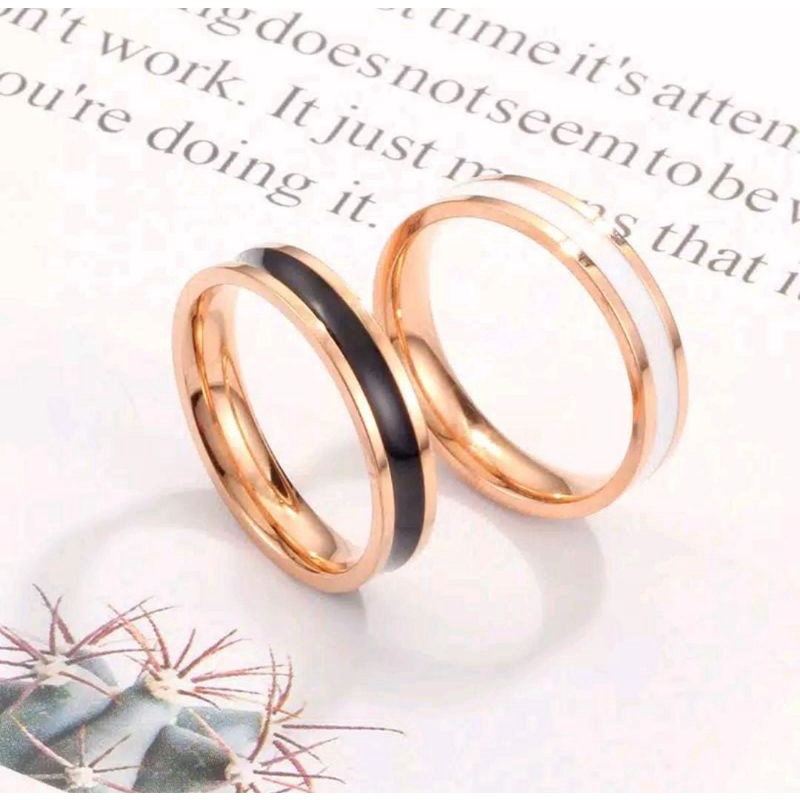 Cincin Couple Titanium Premium Lapis Emas 18K Termurah Warna Hitam Gold Dan Silver N25092101