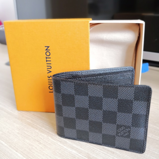 Preloved branded stuff original, LV slender wallet man