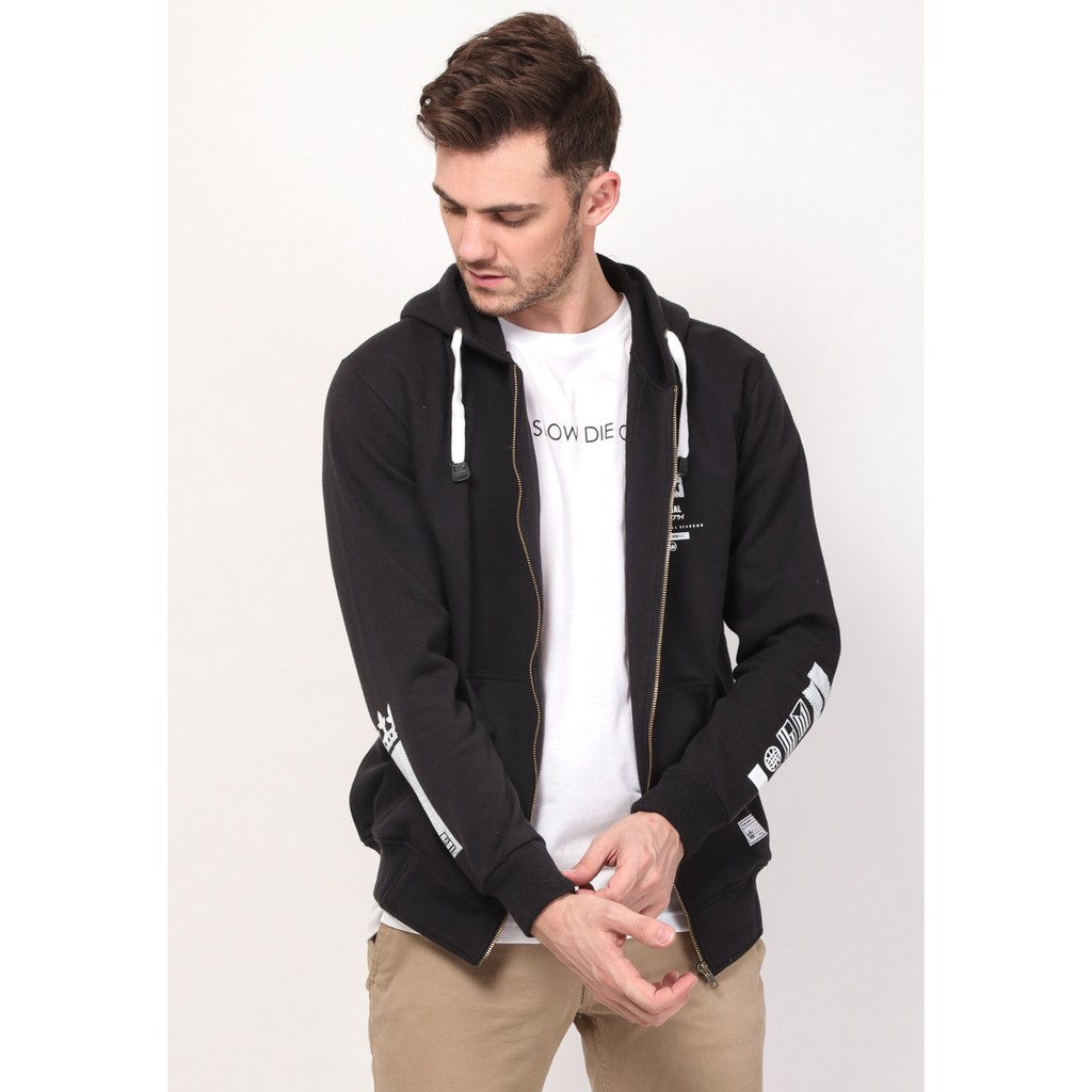 

17Seven Original-Ziphoodie-0007-Lineblack