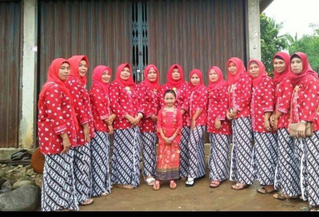 Ready Seragam Kebaya Jumputan