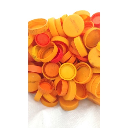 Tutup botol plastik bekas warna orange