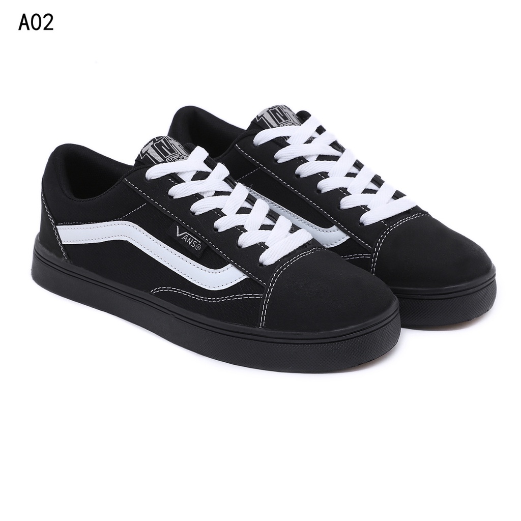 Vans Classic Sneaker A02