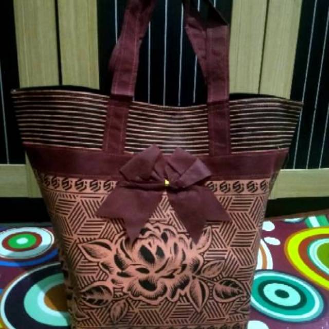 (1Lusin = 12 pcs) Tas hajatan batik mewah promo uk 22