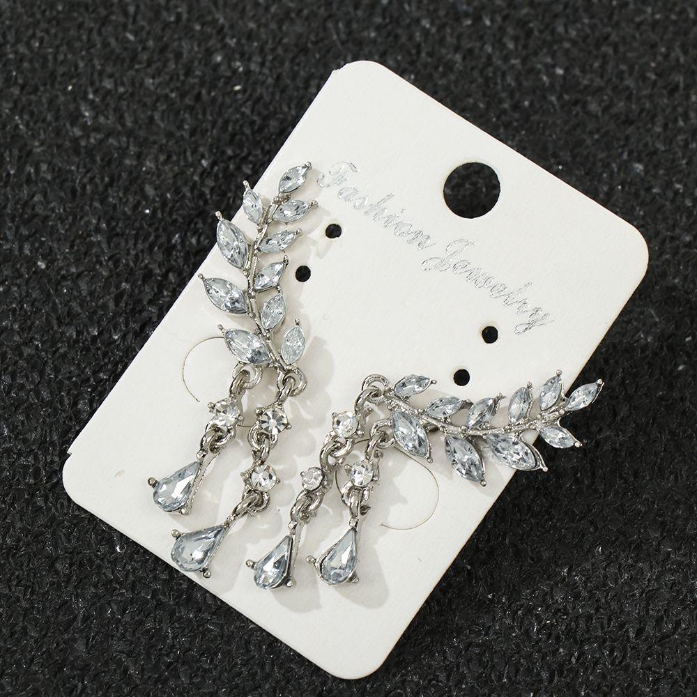 Anting LILY Fashion Flash Wanita Lady Crystal