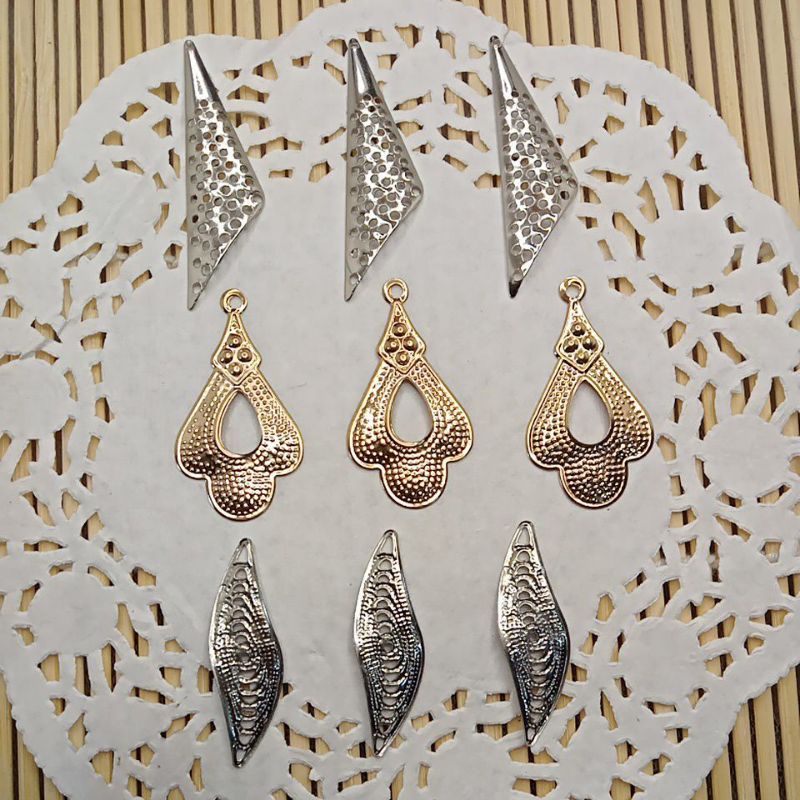 Charm Daun / Kerangka Anting