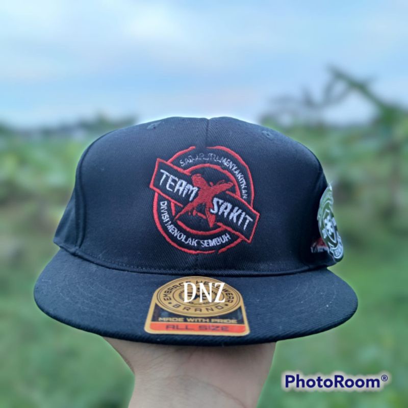 Topi TEAM SAKIT DEVINISI MENOLAK SEMBUH PASIEN ABADI, topi metal bordir, snapnack bordir