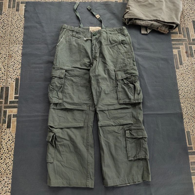 Celana Cargo Denim Multi Pocket Hijau Army Vintage Thrift Second Pria Dan Wanita By HCO 1922 CALI