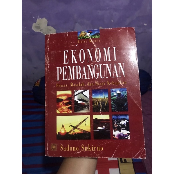 Buku ekonomi pembangunan