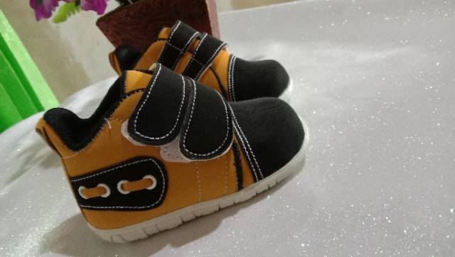 DISCOUNT BESAR BESARAN!! SEPATU ANAK LAKI-LAKI SEPATU SOL BUNYI