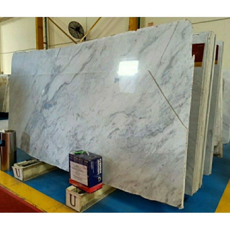 Lembaran Marmer Carrara