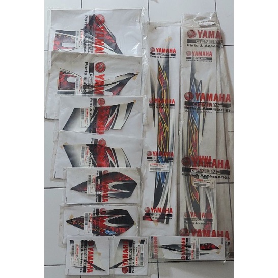 STRIPING STICKER F1ZR FIZR 2005 HITAM PUTIH ORIGINAL