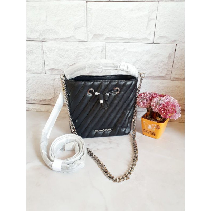 MK suri small bucket crossbody Michael Kors