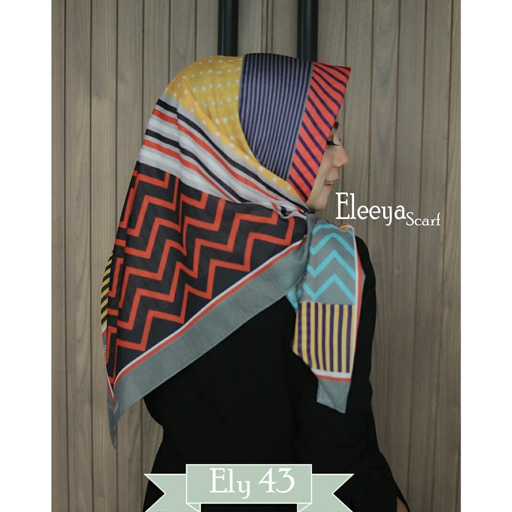 HIJAB SEGIEMPAT MOTIF ELY 43  || Eleeyascarf