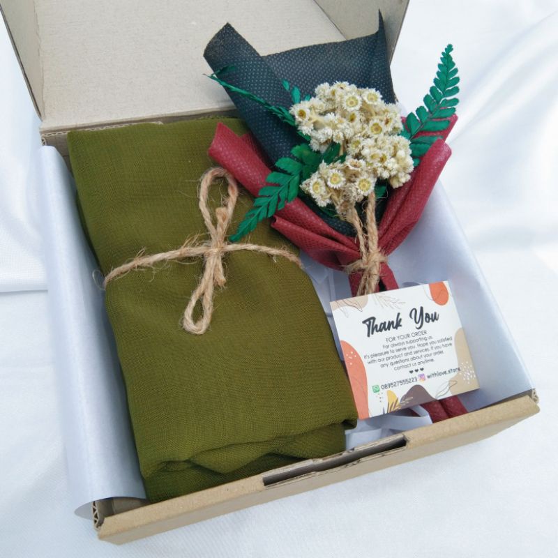 

Hampers hijab dan mini buket