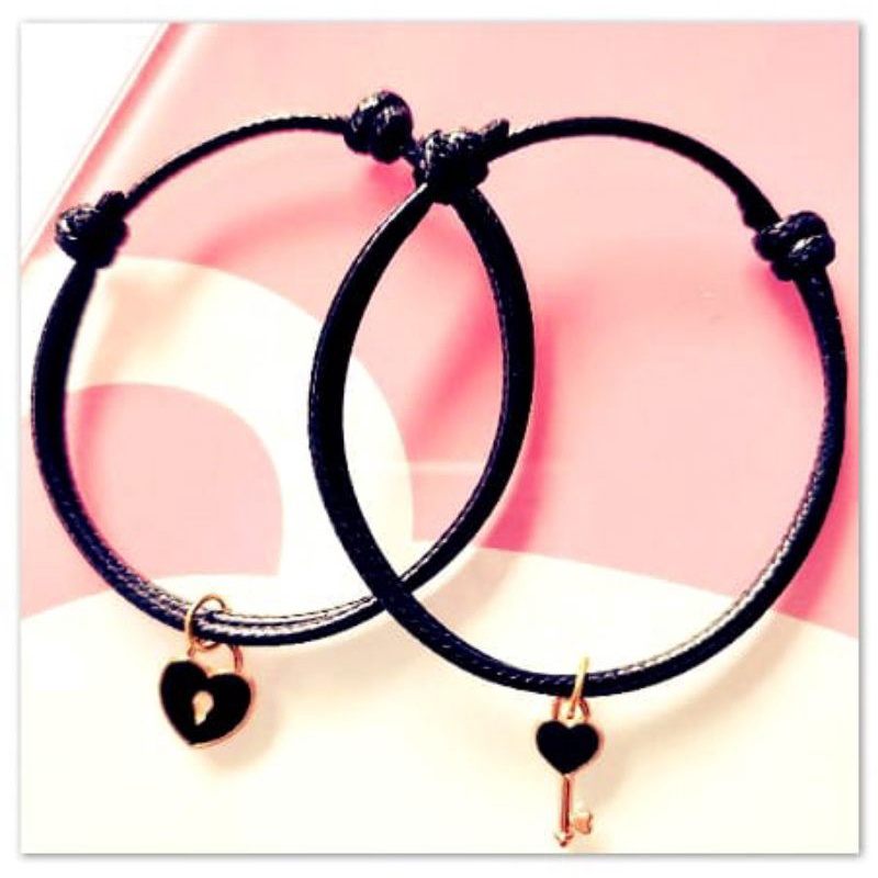 { 2pcs/1 Pasang } Gelang Couple Magnet My Friend Gelang Gembok Kunci Magnet