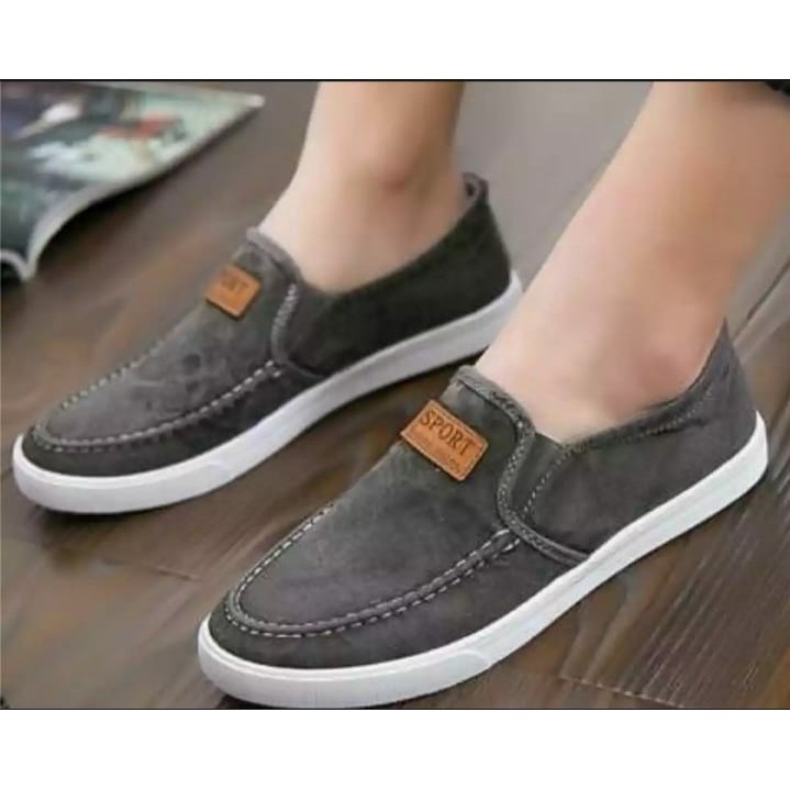 Sepatu pria slip on VANS Simple Premium Quality Trendy