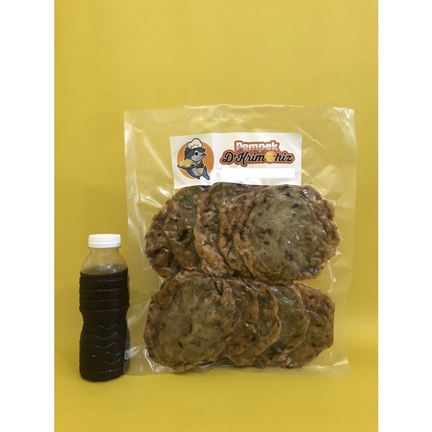

Pempek Kulit Tenggiri isi 10pcs + cuko