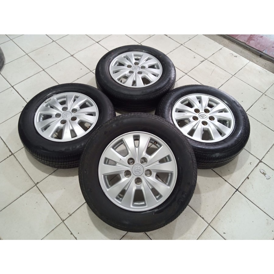 Velg Mobil Bekas Ring 15 Lubang 5 STD INOVA R15X6 5X114,3 BAN 205 65 R15