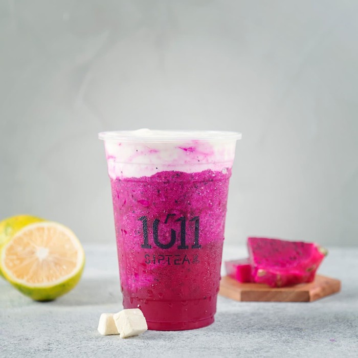 

Dragon Fruit Lemon Crema