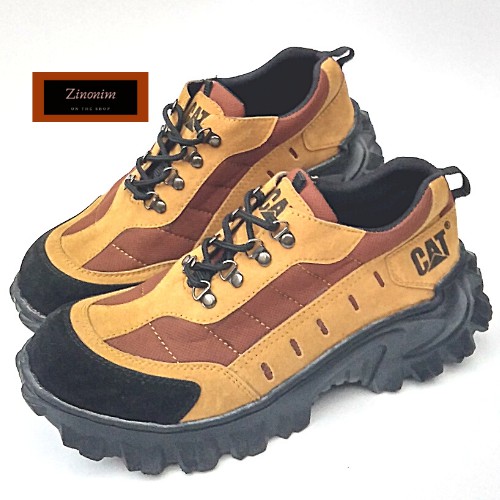 Hiking Shoes Sepatu Olahraga Naik Gunung  Boots Tan Kuning Ukuran 39 sd 44