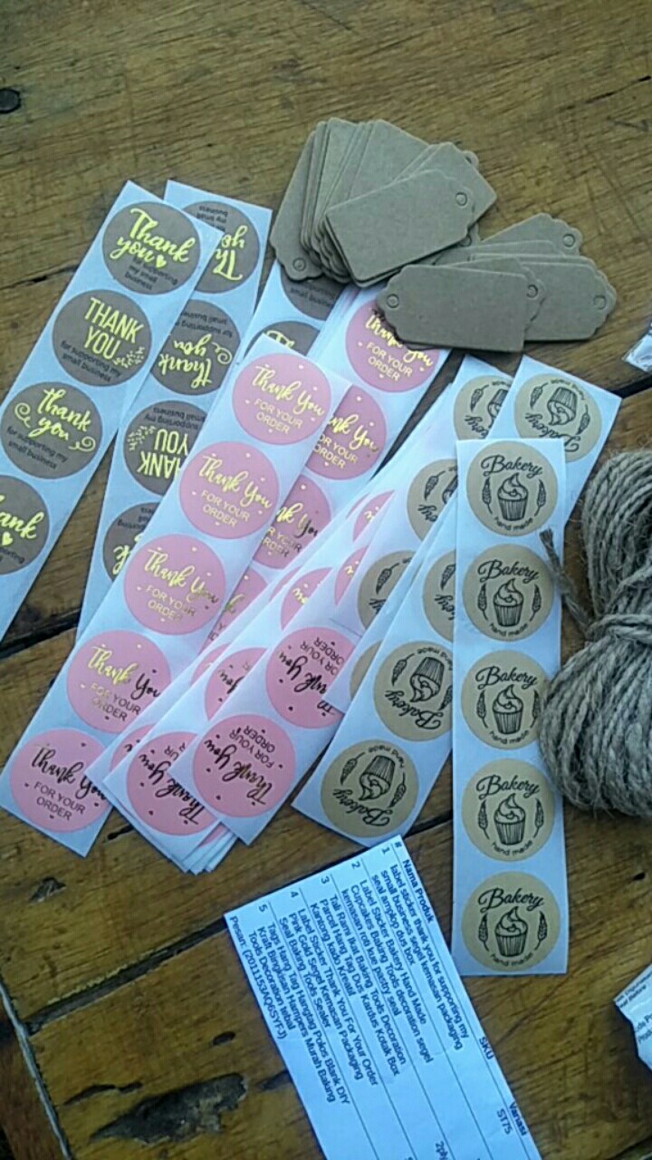 Label Sticker Bakery Hand Made Cupcakes Baking Tools Decoration Segel Kemasan Roti Kue Pastry Seal