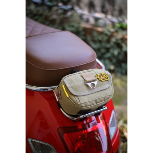 TAS BACKRACK VESPA TAS BEHEL BELAKANG VESPA SERI COKLAT KHAKI