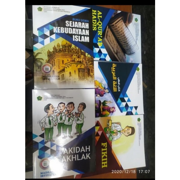 

BUKU PAKET PELAJARAN MI KELAS 3 2020
