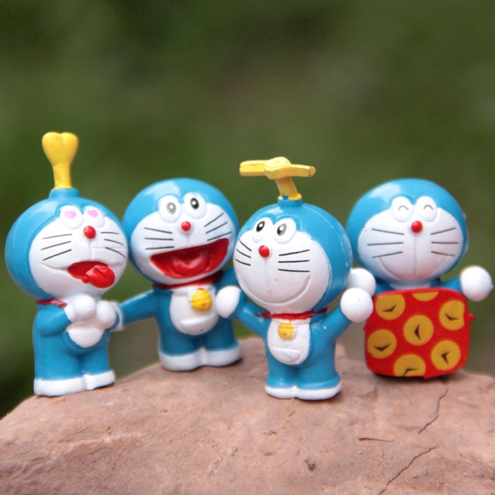 4Pcs Mainan Boneka  Doraemon  Terbang untuk Hadiah Anak 